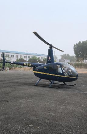 沃达交付一架R44直升机